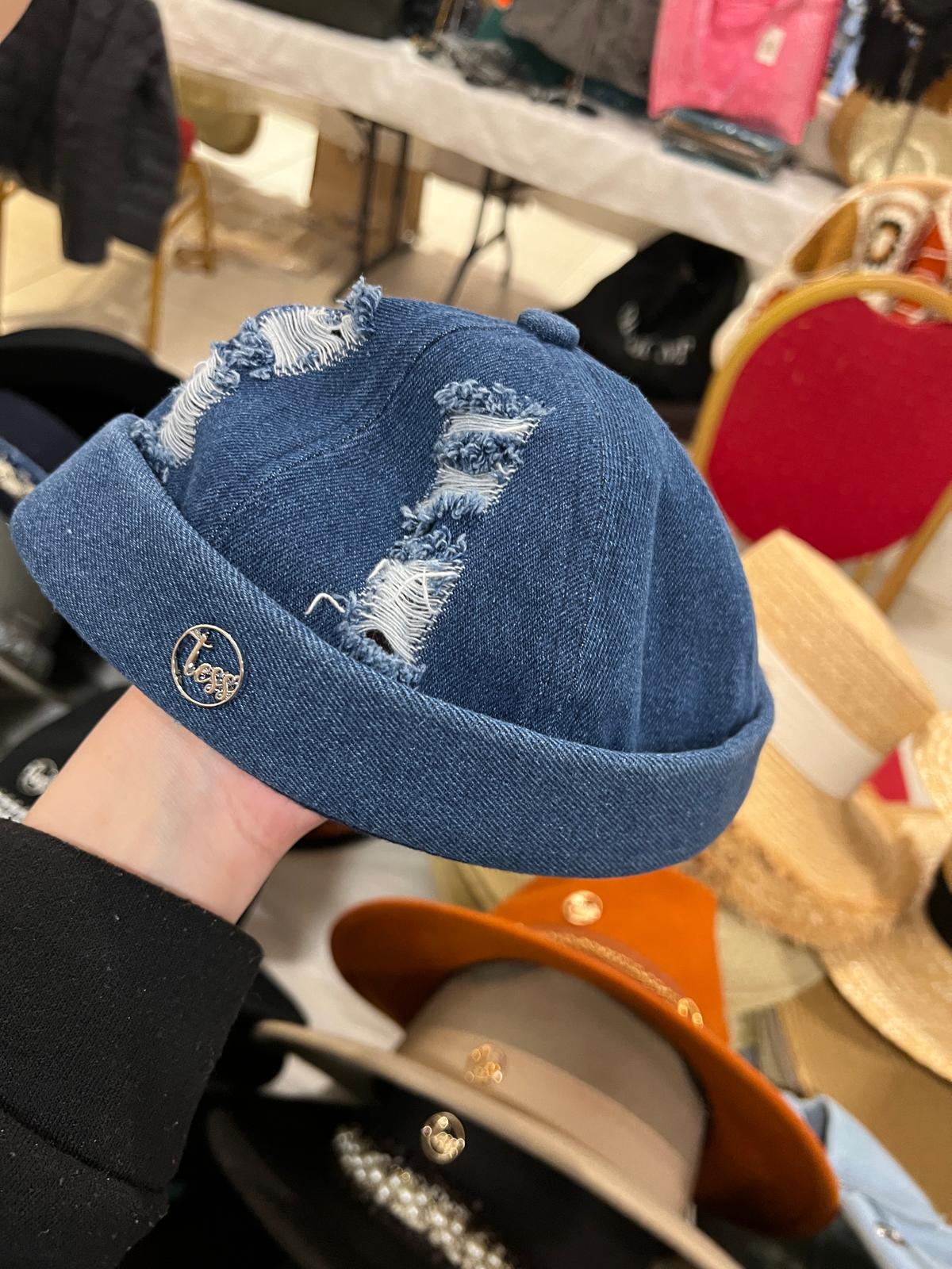 Docker déchiré en jean