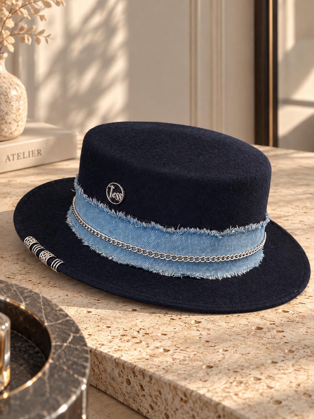 Canotier noir ruban jean, chaîne métal
