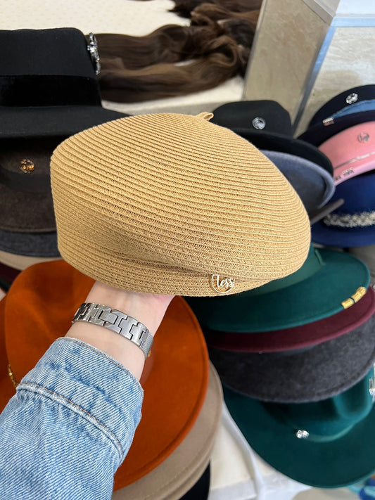 Béret asymétrique en laine, Tess Atelier